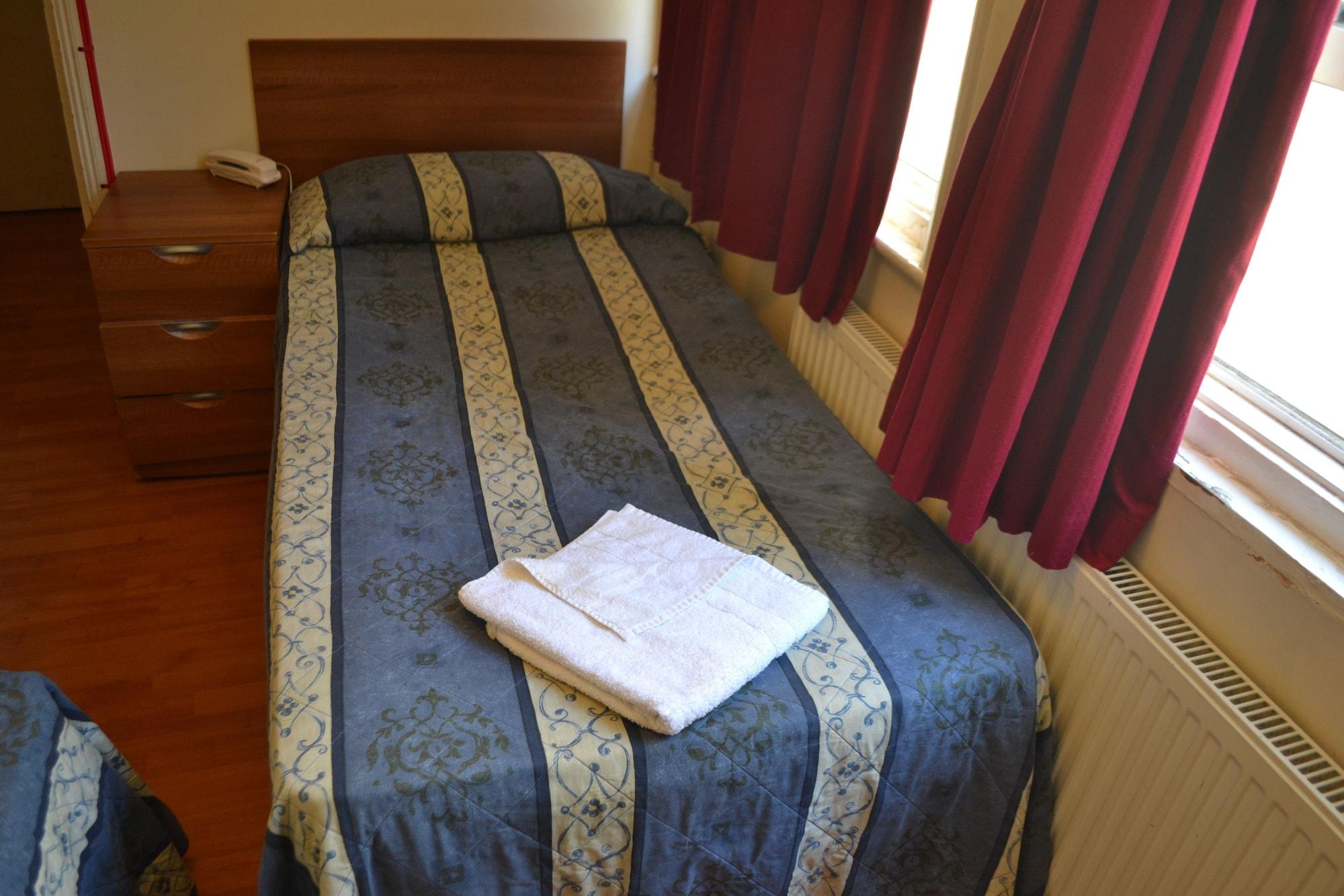 The House On Warwick Hotel London Bagian luar foto
