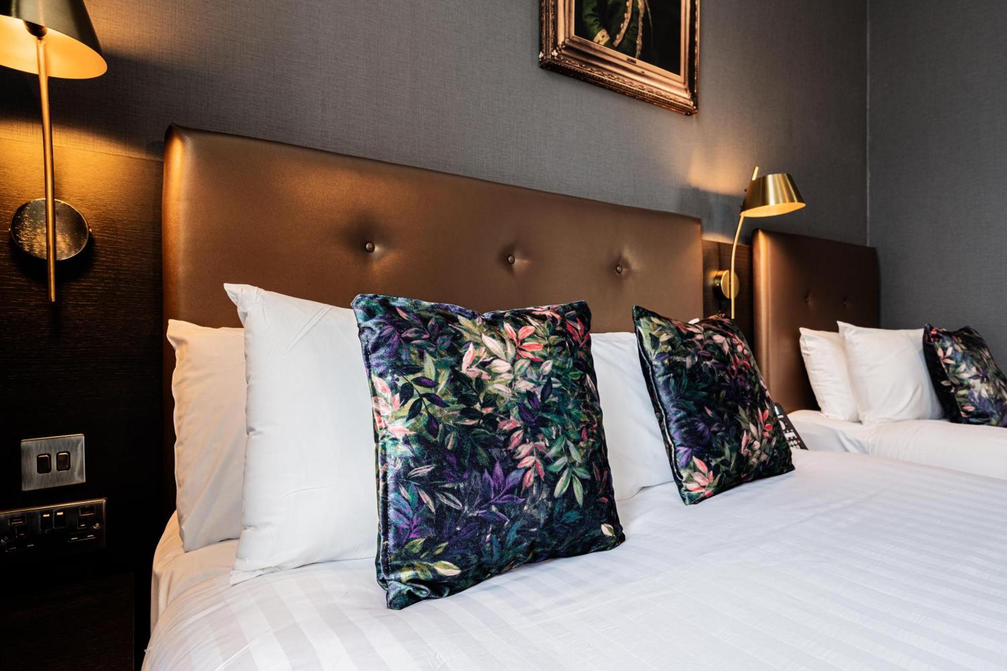 The House On Warwick Hotel London Bagian luar foto