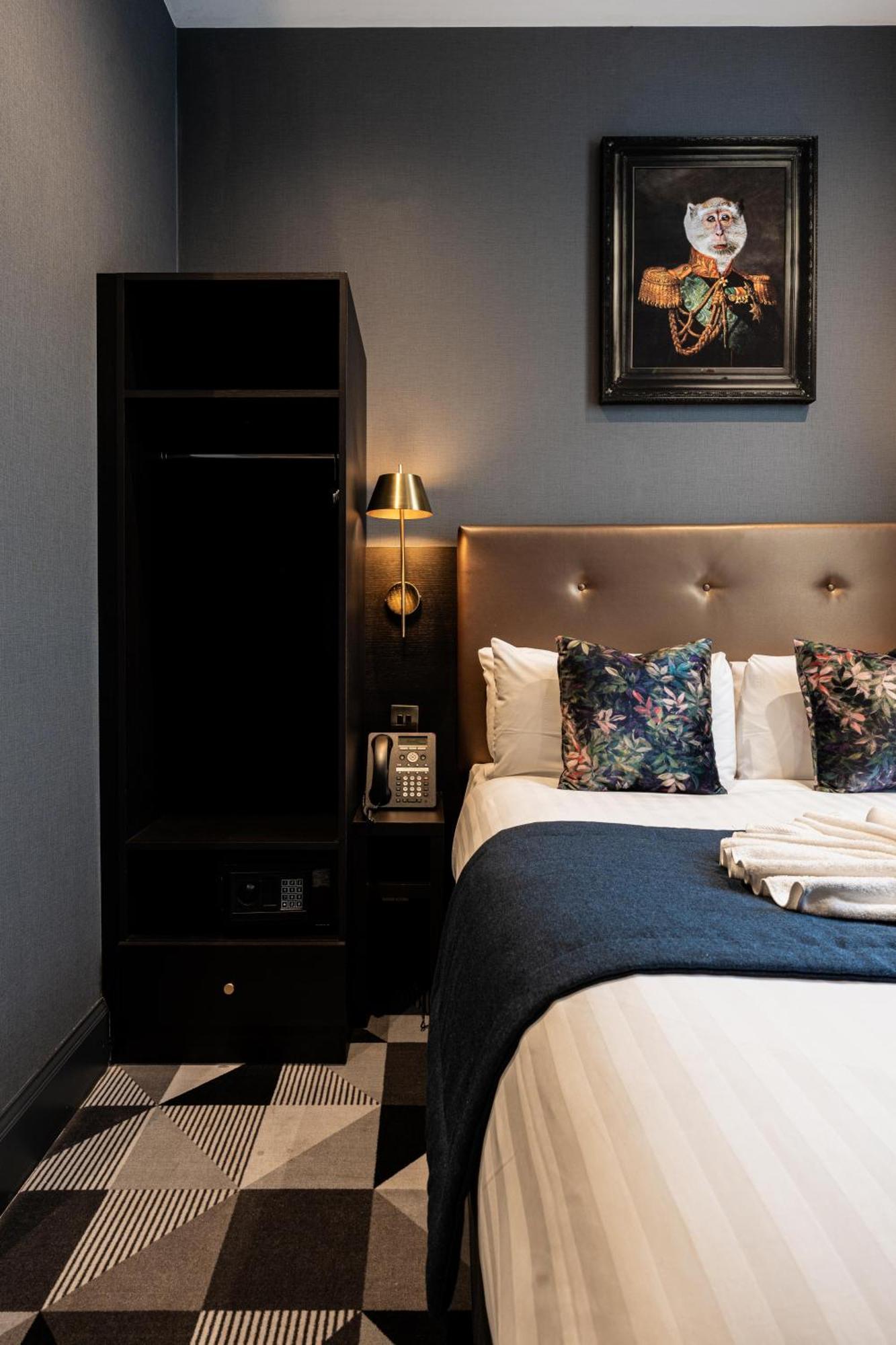 The House On Warwick Hotel London Bagian luar foto