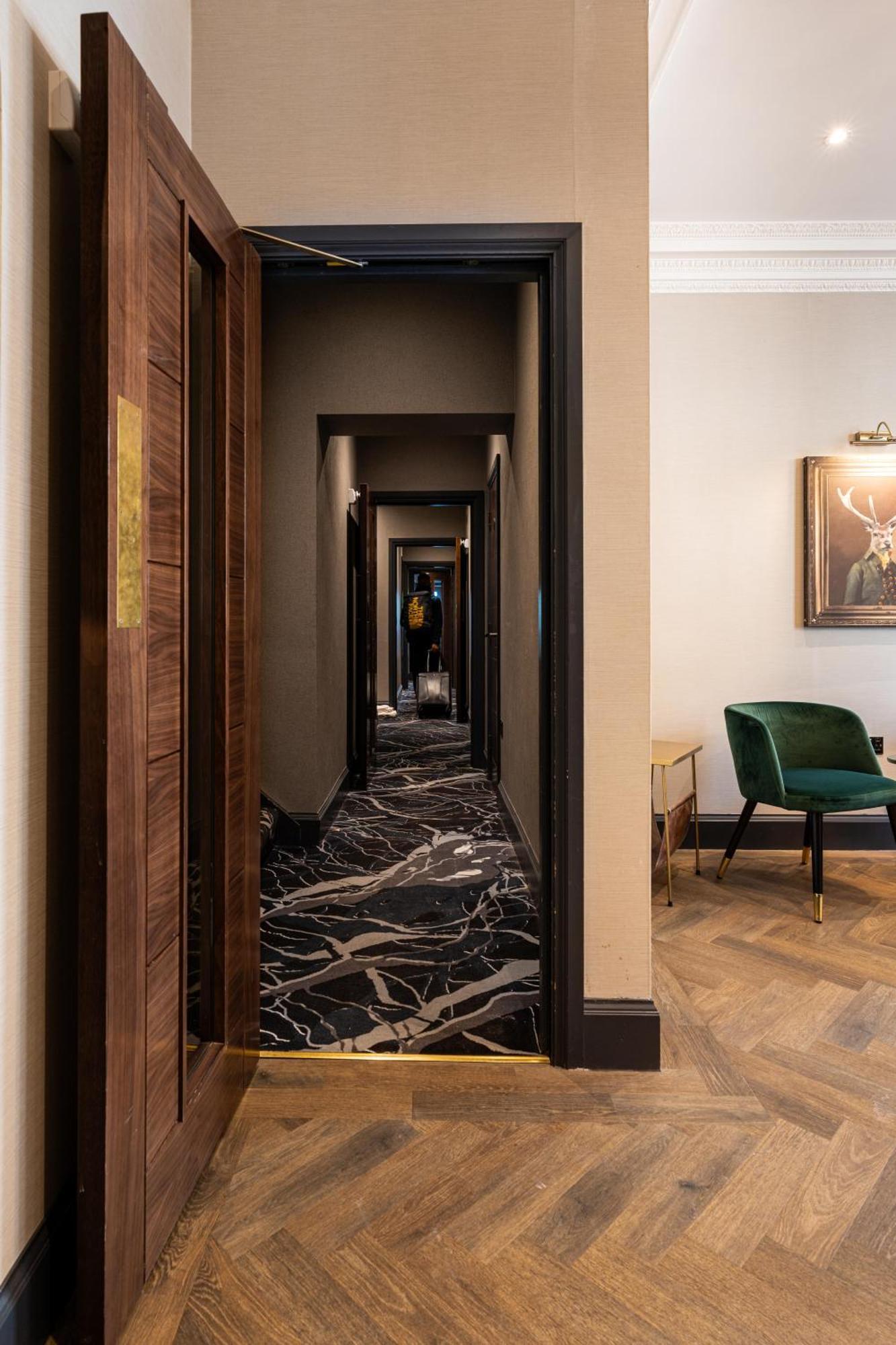 The House On Warwick Hotel London Bagian luar foto
