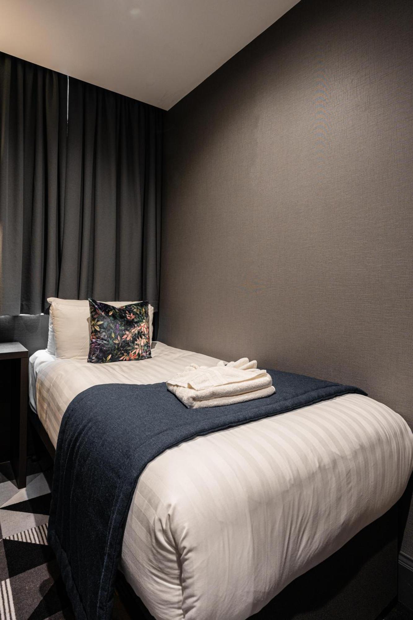 The House On Warwick Hotel London Bagian luar foto