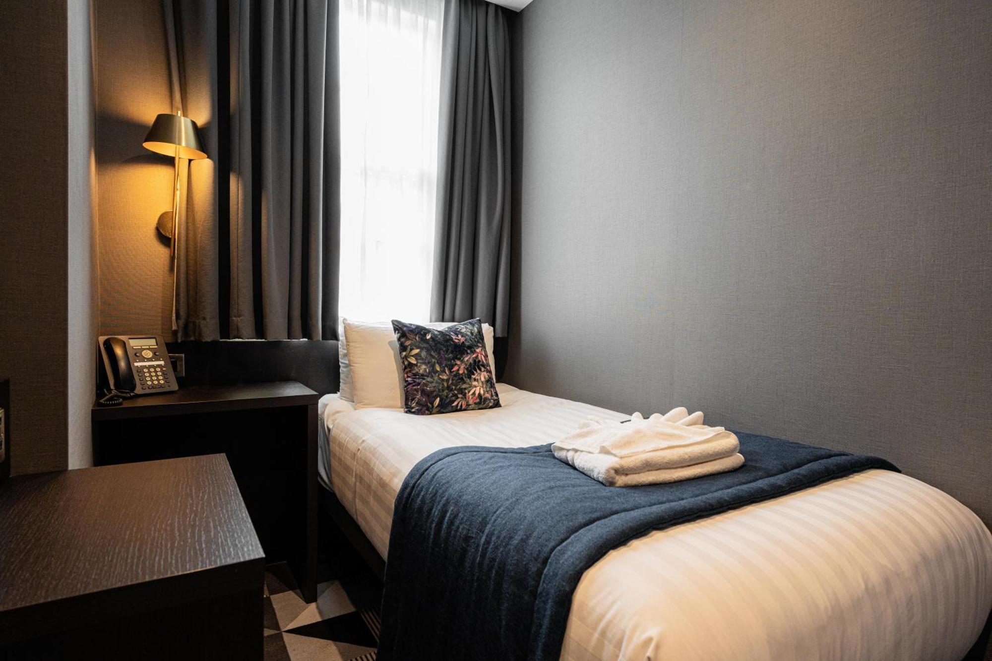 The House On Warwick Hotel London Bagian luar foto